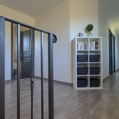 Sejour 2 Maisons, Les Tulipes Ou Les Bambous Holiday home Montalieu-Vercieu